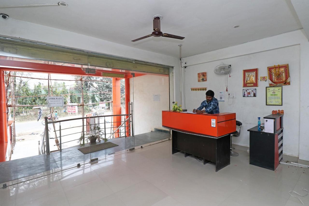 Oyo Flagship 28065 Anmol Plaza - Varanasi — Photos 3